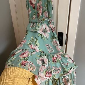 Vince Camuto Spring Floral Dress size 12